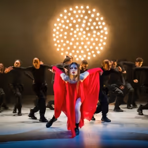 Review: FREE YOUR MIND, Aviva Studios