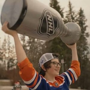 Video: Edmonton Opera Reimagines 'Maybe This Time' to Tribute the Edmonton Oilers