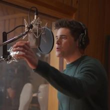 Video: Go Inside FLOYD COLLINS' Genre-Bending Score