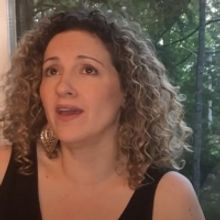 VIDEO: Donna Vivino and Larry Hochman Perform 'Smile'