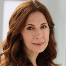 Jessica Hecht to Join Laura Linney in the World Premiere of SUMMER, 1976