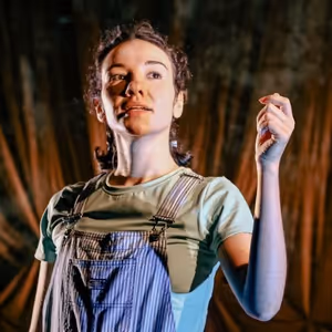 Review Roundup: A GRAIN OF SAND Opens at Arcola Theatre