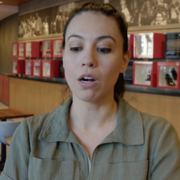 Video: Meet the Cast of Steppenwolf's THE THANKSGIVING PLAY - Chicago Theater Video