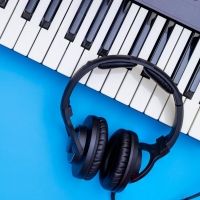BWW Blog: It's Okay to Cry When You Get to College (And Listen to Broadway While Doing It!)
