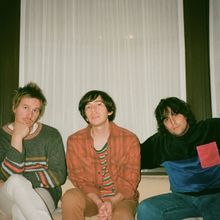 French Cassettes Release New Single 'Megabus'; New Album 'Benzene' Out June 7