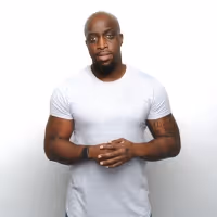 Emmanuel Sonubi Announces Debut Live Tour in 2023: EMANCIPATED