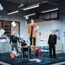 Review: ACCIDENTAL DEATH OF AN ANARCHIST, Theatre Royal Haymarket