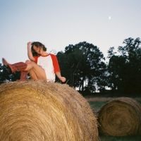 Riley Moore Returns With New Single 'Mansion'