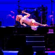 Review: BERNADETTE PETERS at Carnegie Hall Is Iconic