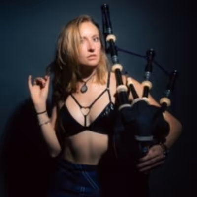 Review: MADELEINE HAMILTON: PIPING HOT, Just The Tonic At The Caves - Just The Wee One