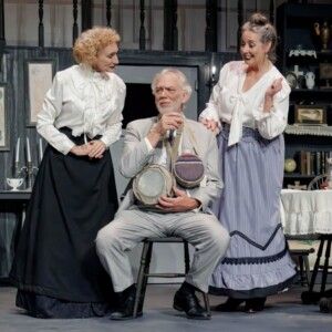 Review: ARSENIC AND OLD LACE at Albuquerque Little Theatre