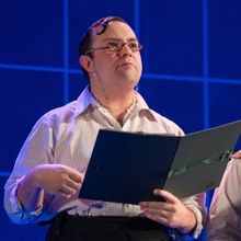 OPERATION MINCEMEAT: A NEW MUSICAL's Jak Malone Wins 2025 Tony Award for Best Actor i