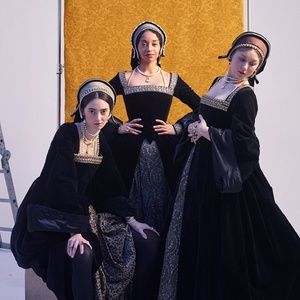 Cast Set For West End Transfer of 1536