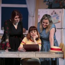 Review: CRIMES OF THE HEART at Ottawa Little Theatre
