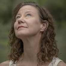 Southern Poet/songwriter Danielle Howle Releases 'Current'
