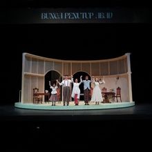 REVIEW: BUNGA PENUTUP ABAD brings Pramoedya’s World to the Stage