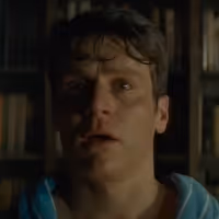 VIDEO: Jonathan Groff Stars in M. Night Shyamalan's KNOCK AT THE CABIN Trailer