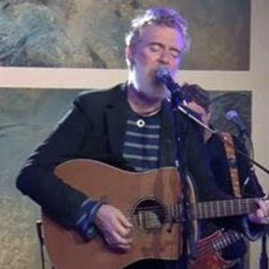 Video: Watch Glen Hansard on CBS Saturday Morning; New Tour Dates With Pearl Jam