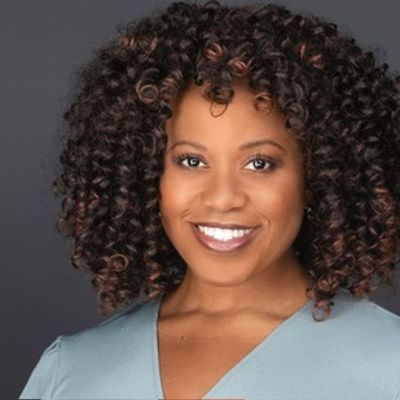 Q. Smith Joins MOMS' NIGHT OUT at The Green Room 42