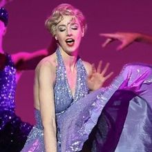 Video: Futuristic Production of FOLLIES Premieres at Volksoper Wien