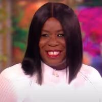 VIDEO: Uzo Aduba Talks Returning to Broadway in CLYDE'S on THE VIEW Video