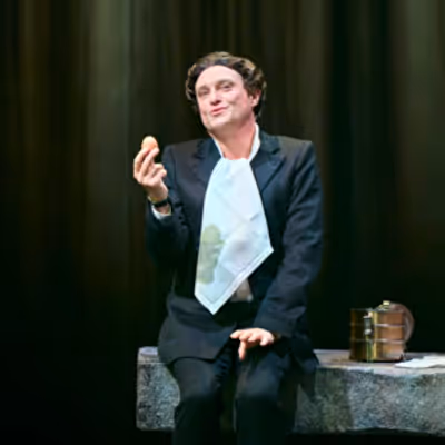 Review: TWELFTH NIGHT, Starring Mathew Horne, Sheffield Crucible