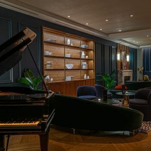 THE WALLACE LOUNGE on the UWS-A Sophisticated Destination for Wonderful Drinks, Light Bites, and Music