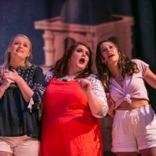 BWW Review: Arts Center of Cannon County's MAMMA MIA! Offers a Gleeful Take on ABBA-i
