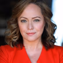 BWW Spotlight Series: Meet Julia Buis, an L.A. Actor Who Traveled the World…