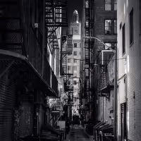 THREE STORIES UP Will Plunge Audiences Into Total Darkness