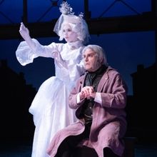 Review: A CHRISTMAS CAROL at Theatre Three