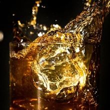 Review: CAT ON A HOT TIN ROOF at Company Theatre