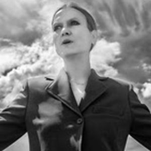 Juliana Hatfield Releases Second Single 'Can't Get It Out of My Head' From Forthcoming Elo Covers Album