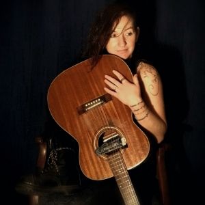Video: Ruth Theodore Releases 'Barbed Wire Fence'