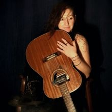 Video: Ruth Theodore Releases 'Barbed Wire Fence'