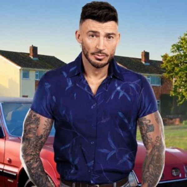 Jake Quickenden Will Lead RITA, SUE & BOB TOO!  UK Tour Photo