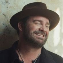 Lee Brice Hits 1 Billion Streams on Apple Music Worldwide