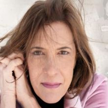 BEAUTIFUL MINDS Celebrates Extraordinary Women; Pre-Order Sale July 23