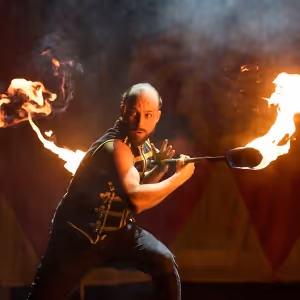 Review: CIRQUE: THE GREATEST SHOW, Leicester Curve