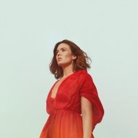 VIDEO: Mandy Moore Returns With New Single 'When I Wasn't Watching'