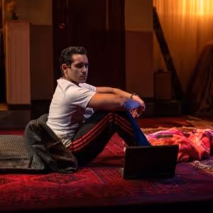 Review: SELLING KABUL at Northlight Theatre