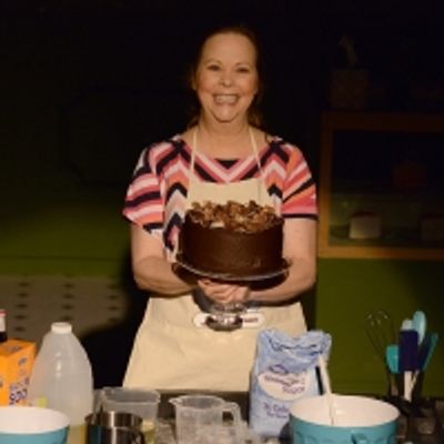 BWW Review: THE CAKE at Stageworks Theatre is a Sweet and Occasionally Filling Look at Gay Marriage in the South
