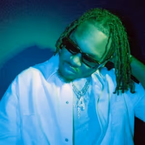 Video: 4L Javi Delivers New Visual for 'Drugs & Cup'