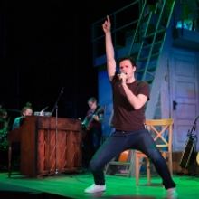 BWW Review: Jake Epstein offers audiences a glimpse behind the curtain in BOY FALLS F