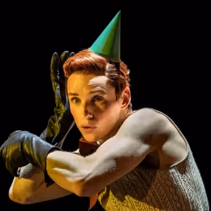 Interview: Eddie Redmayne Reflects on Why the London Cast Recording of CABARET Is…