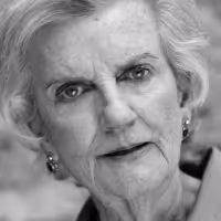 Actress Rosalind Knight Dies at 87