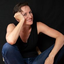 Kate Smurthwaite To Write A New Show Everyday for Edinburgh Fringe