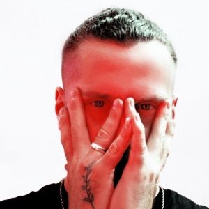 Elderbrook Releases Uplifting New Single 'Shallow Water'