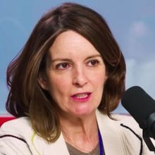 Video: Tina Fey Talks MEAN GIRLS on 'Las Culturistas' with Bowen Yang & Matt Rogers