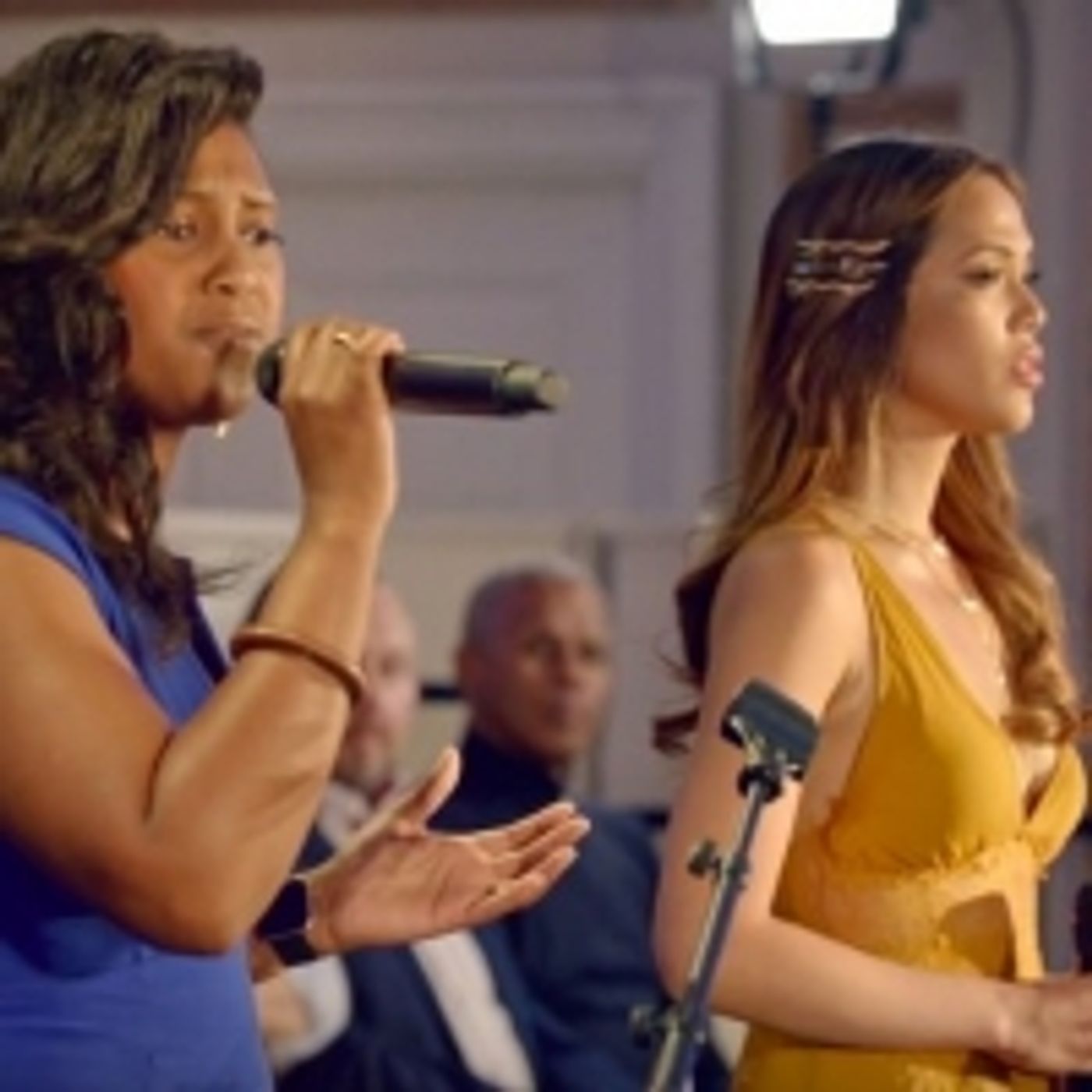 Wake Up With BWW 9/17: Read the Reviews For DERREN BROWN: SECRET and More!  Image